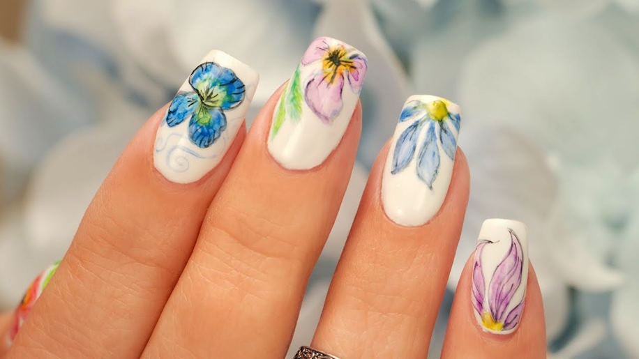 How to Achieve Floral Watercolor Nail Art